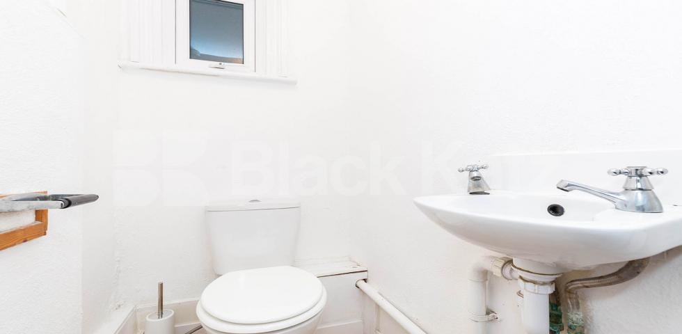 Modern and Central Apartment Shepherds Bush Road, Shepherds Bush